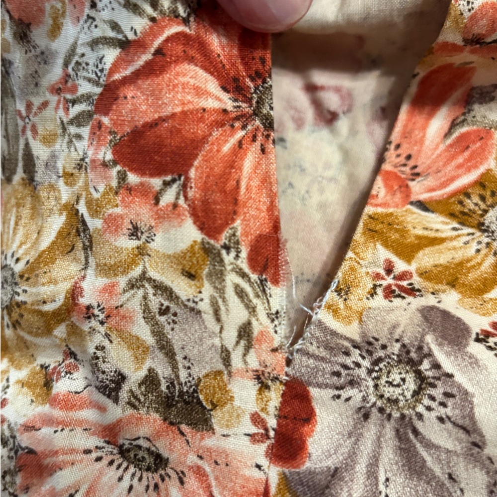 1970s BELLE FRANCE Floral Prairie Peasant Ruffle Dress
Jane Schaffhausen Size 10 - Picture 6 of 12